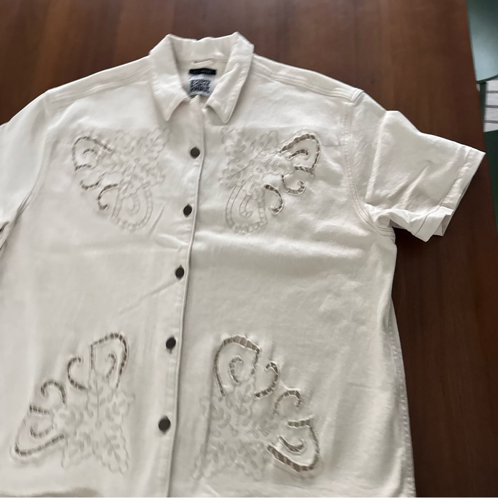 Reclaimed Vintage Cream Denim Short Sleeve Button-Up Shirt with Embroidery - Picture 9 of 15